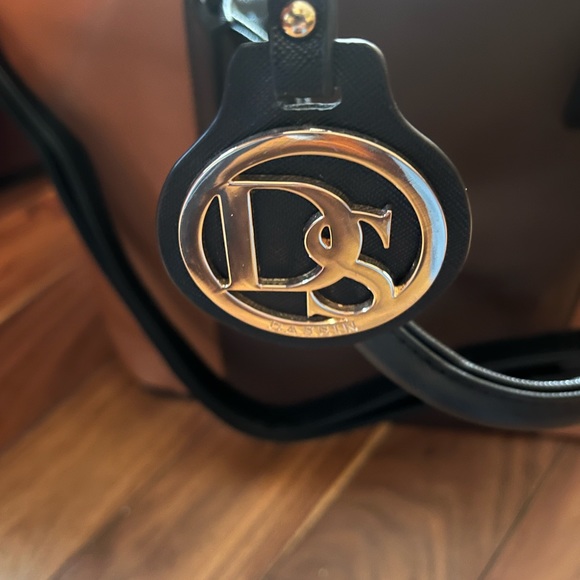 Dasein Purse - Picture 3 of 4